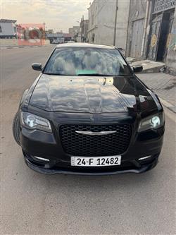 کرایسلەر 300